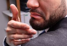 Come curare la forfora in maniera naturale